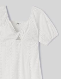 Robe courte broderie anglaise