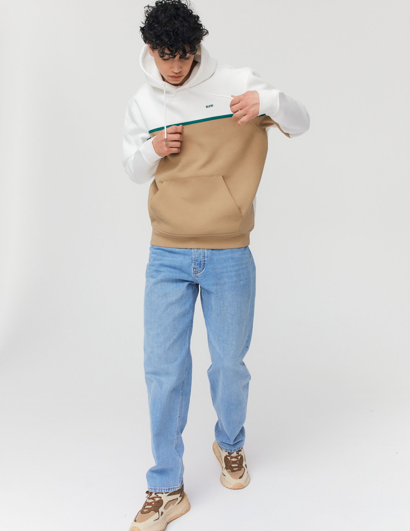Sweat colorblock avec bande contrastée