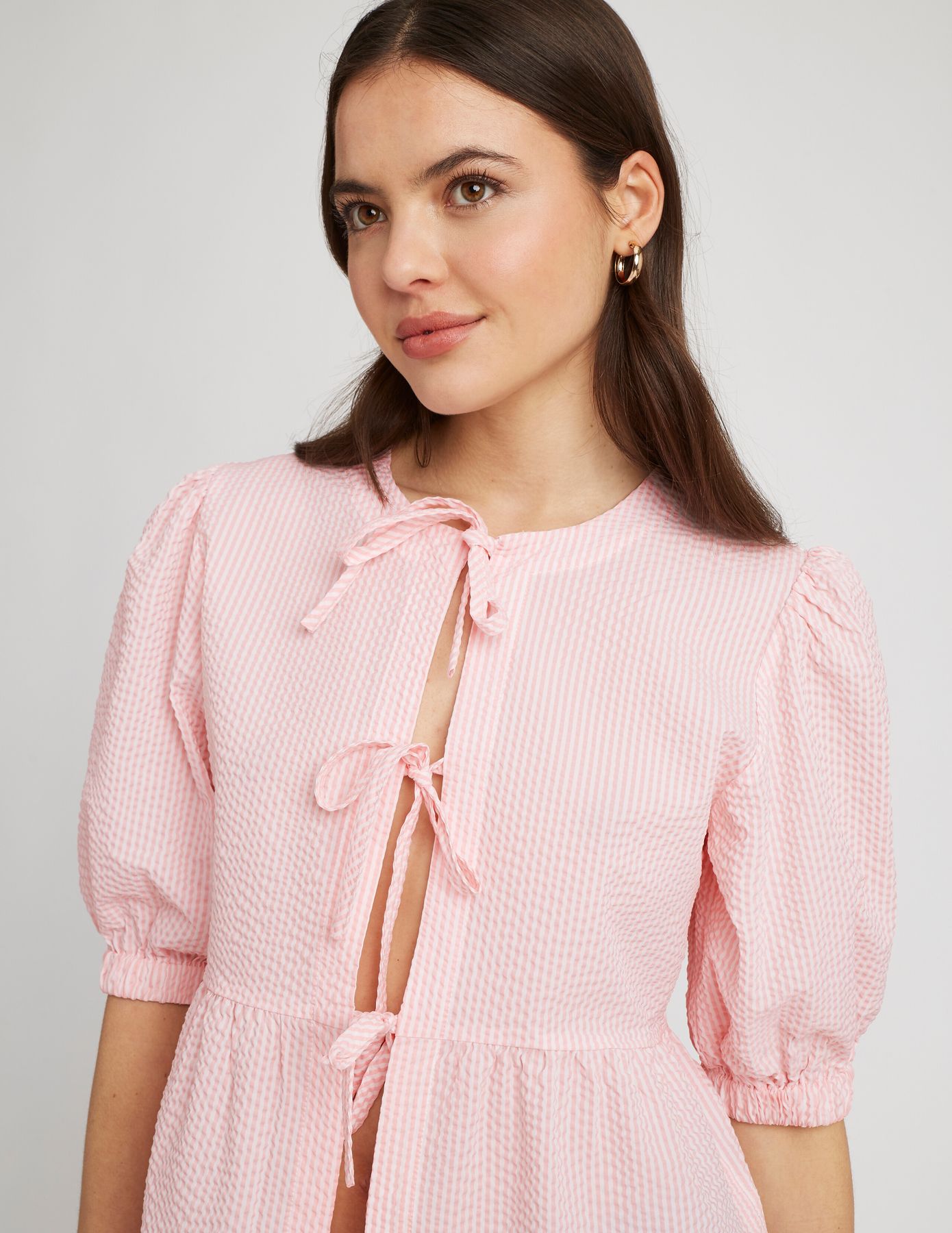 Chemise rayée à nœuds