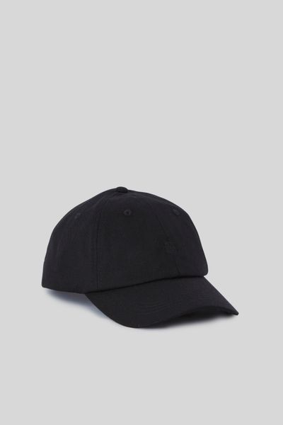 Casquette avec broderie