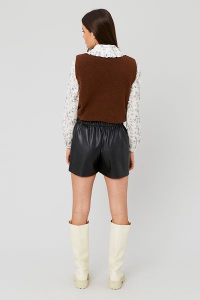 Short en tissu enduit