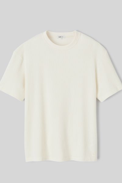 T-shirt reliéfé