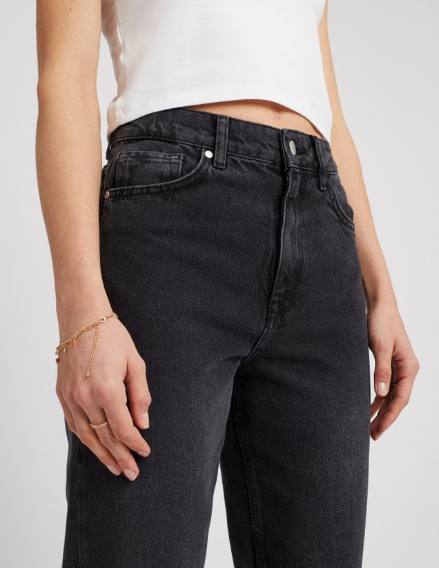 Jean mom fit