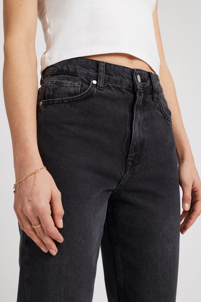 Jean mom fit