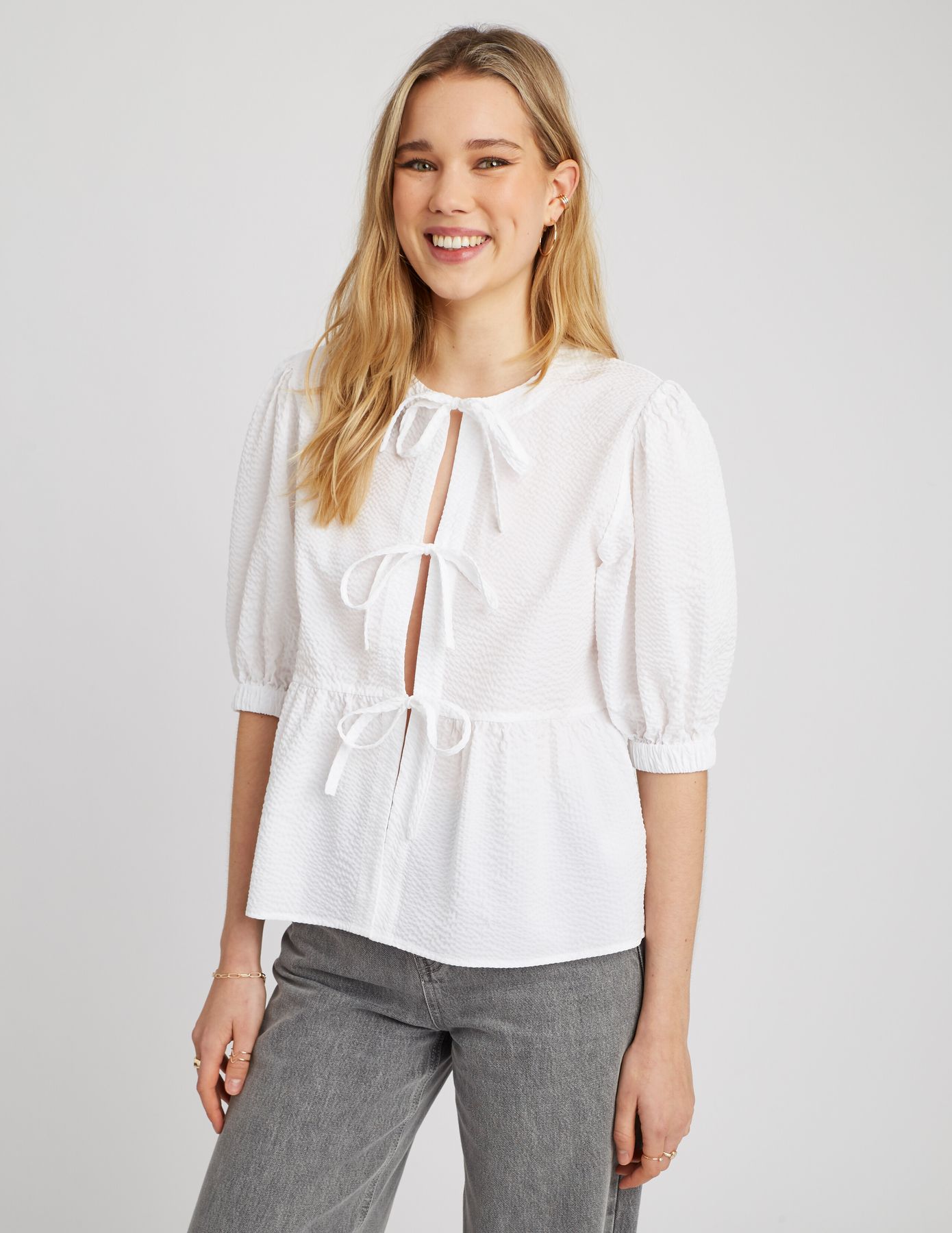 Chemise rayée à nœuds