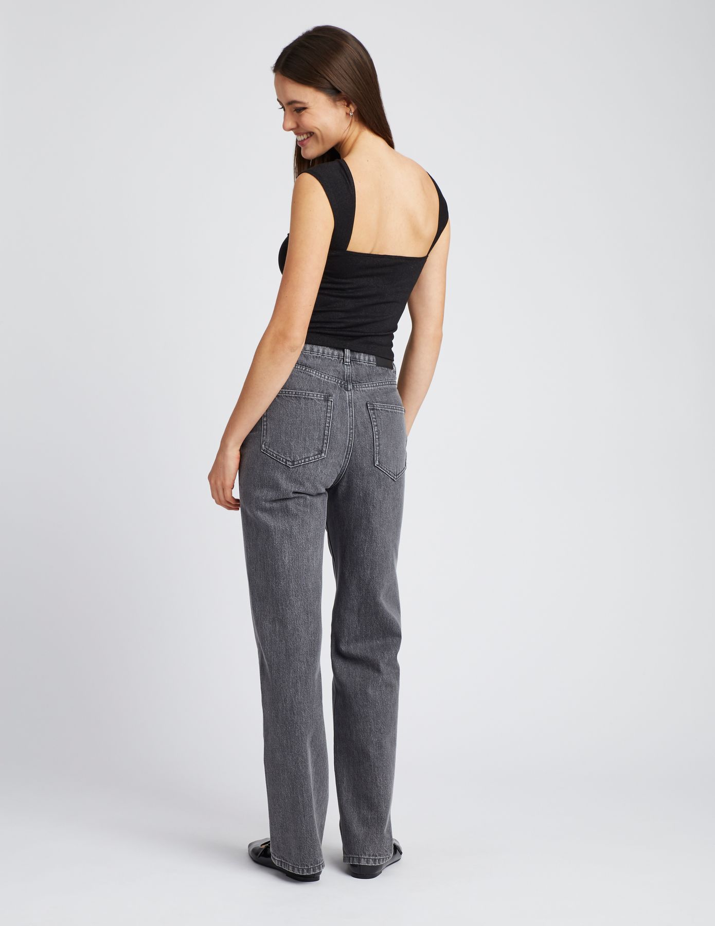 T-shirt dos nu paillet&eacute;