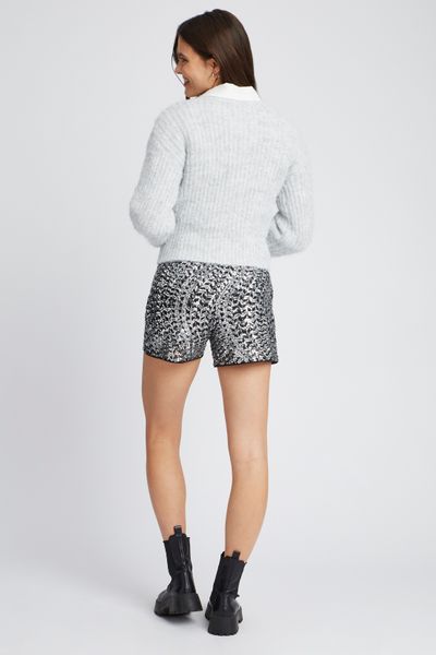 Short sequins