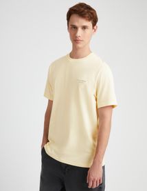 T-shirt brodé