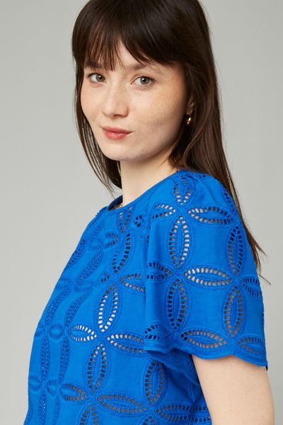 Blouse en broderie anglaise