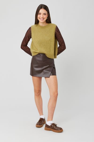 Jupe short en tissu enduit