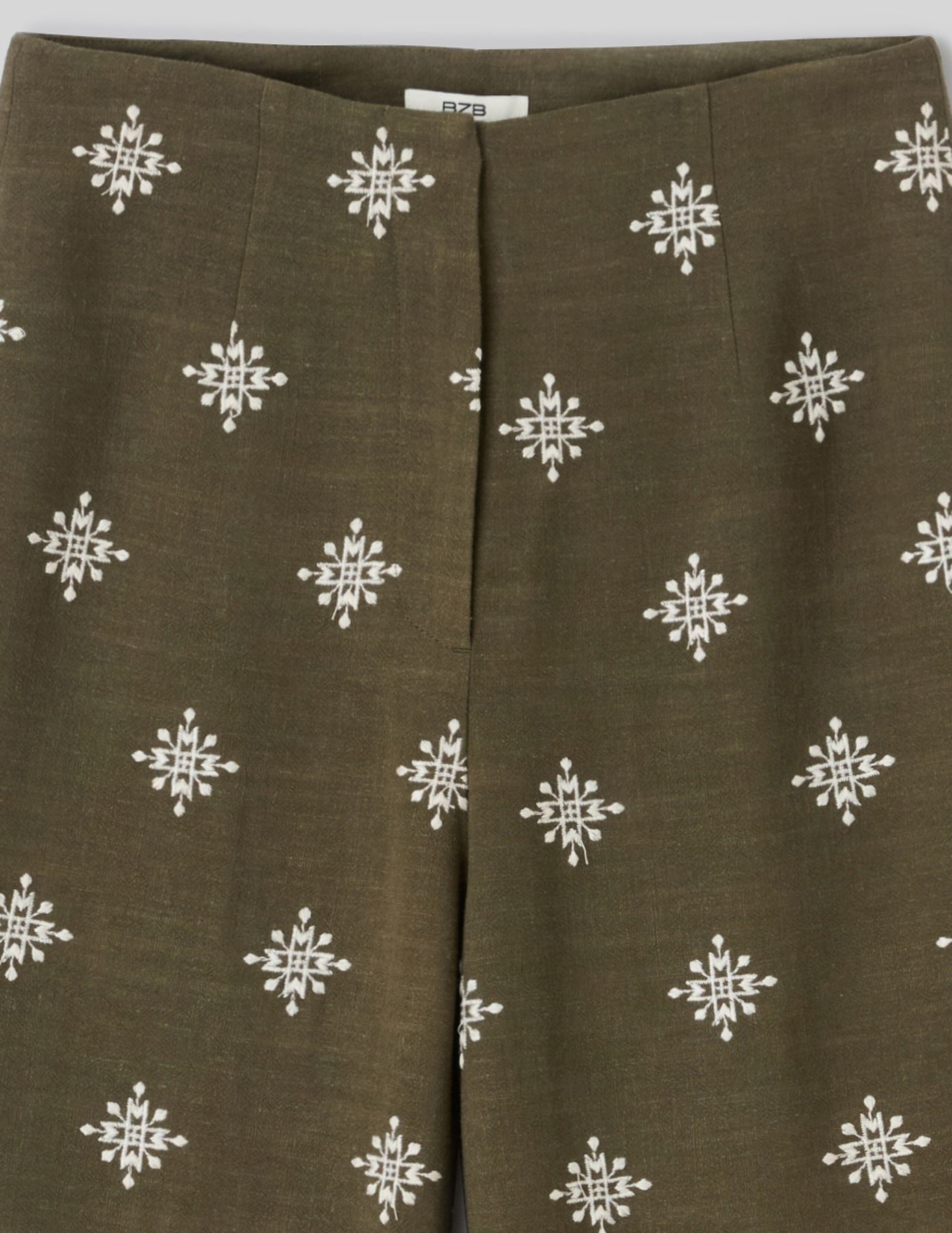 Pantalon brod&eacute;