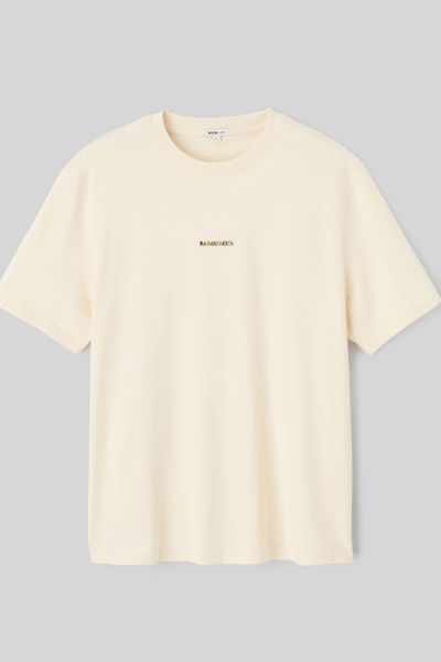 T-shirt broderie poitrine