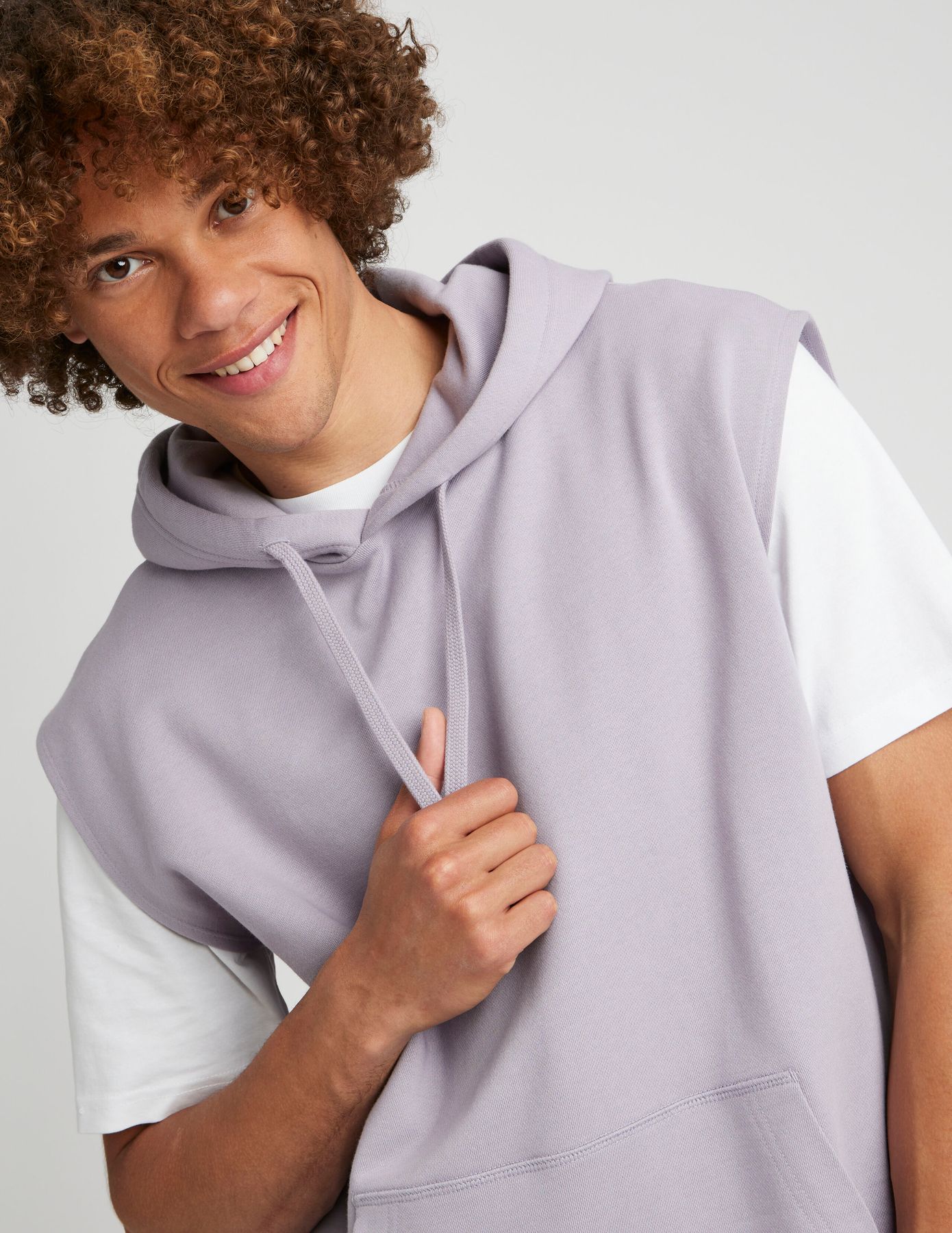 Sweat sans manches à capuche