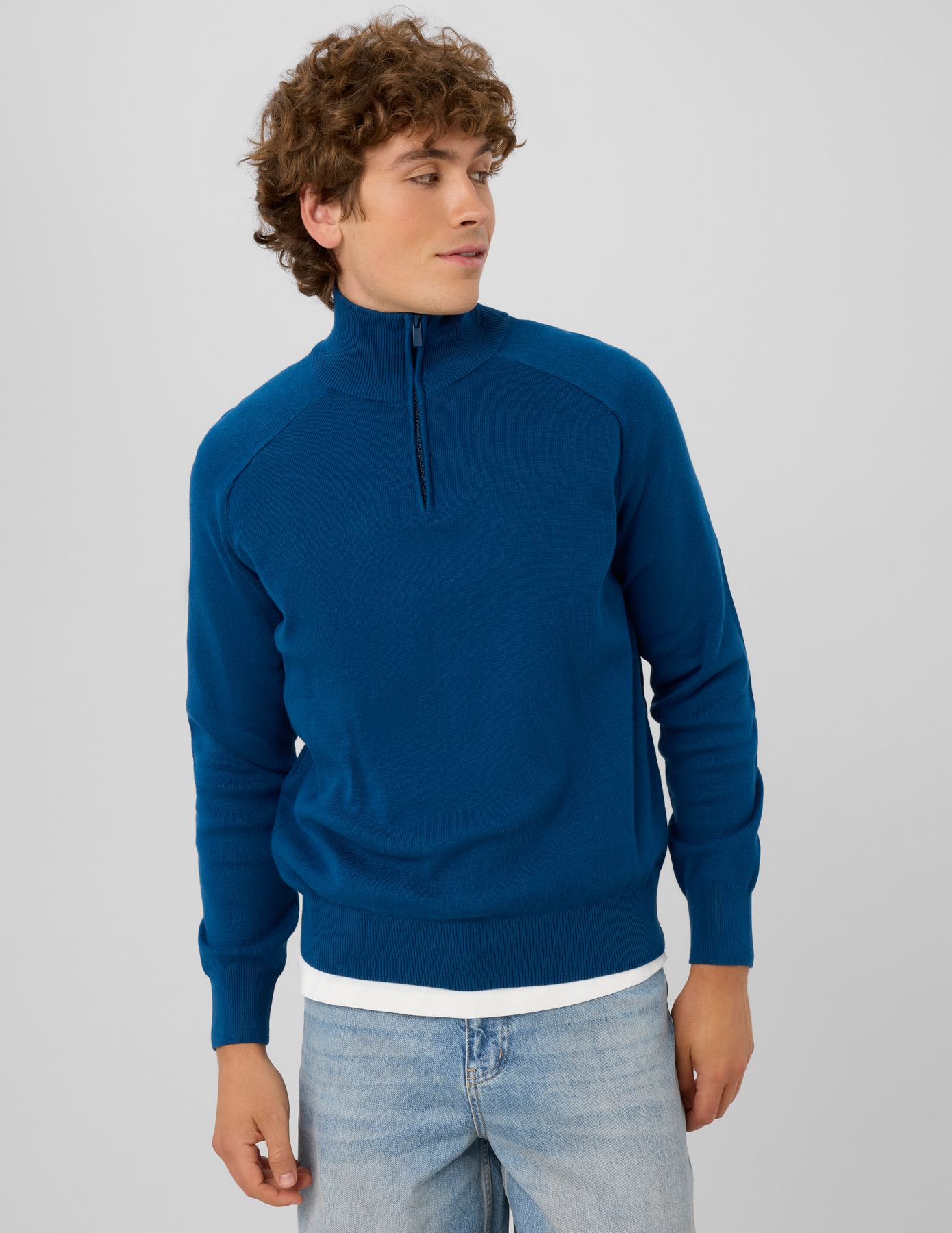 Pull col montant zipp&eacute;