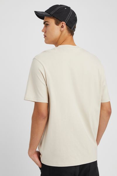 T-shirt broderie poitrine