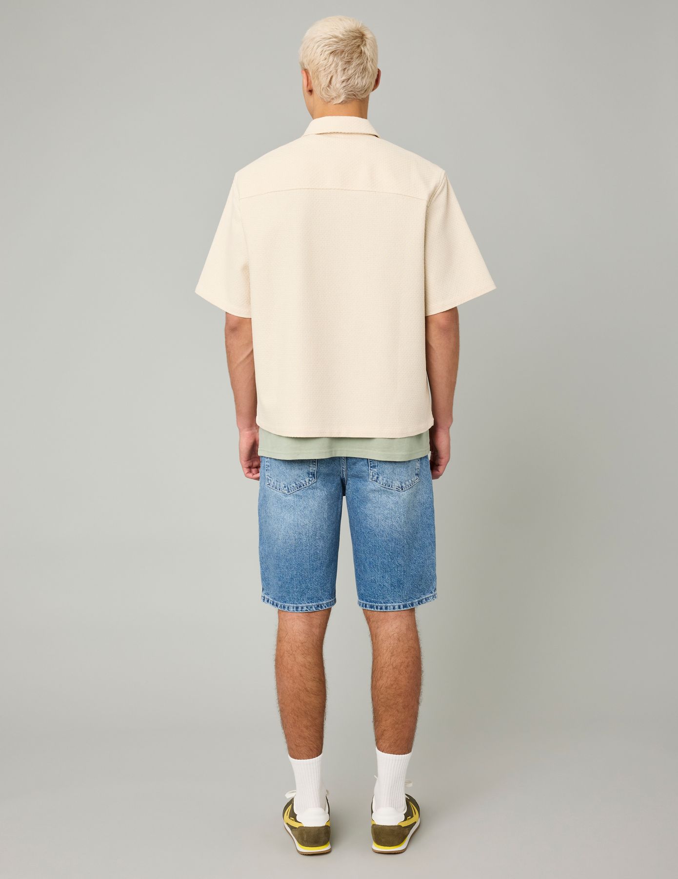 Chemise manches courtes texturée
