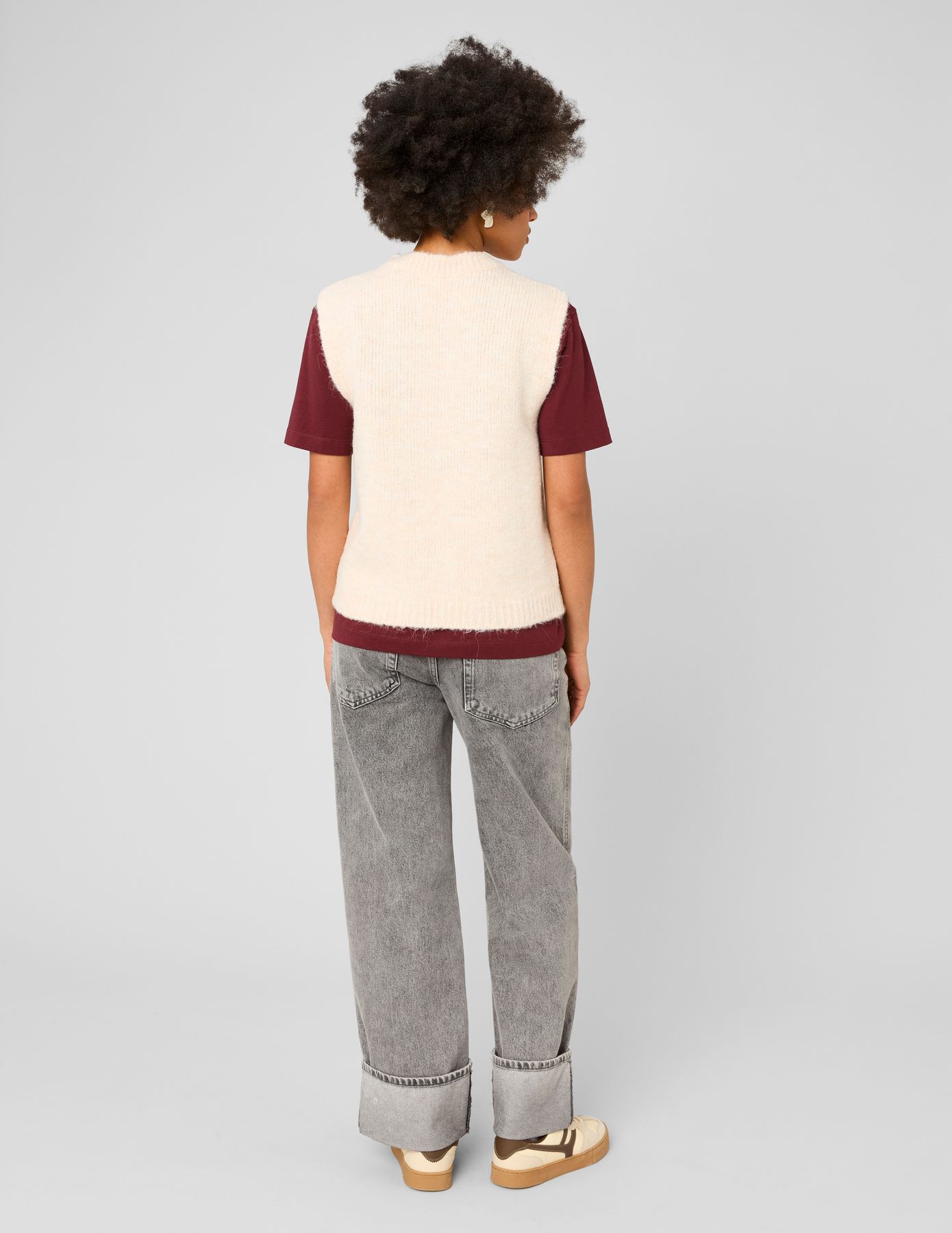 Gilet sans manches &agrave; noeuds