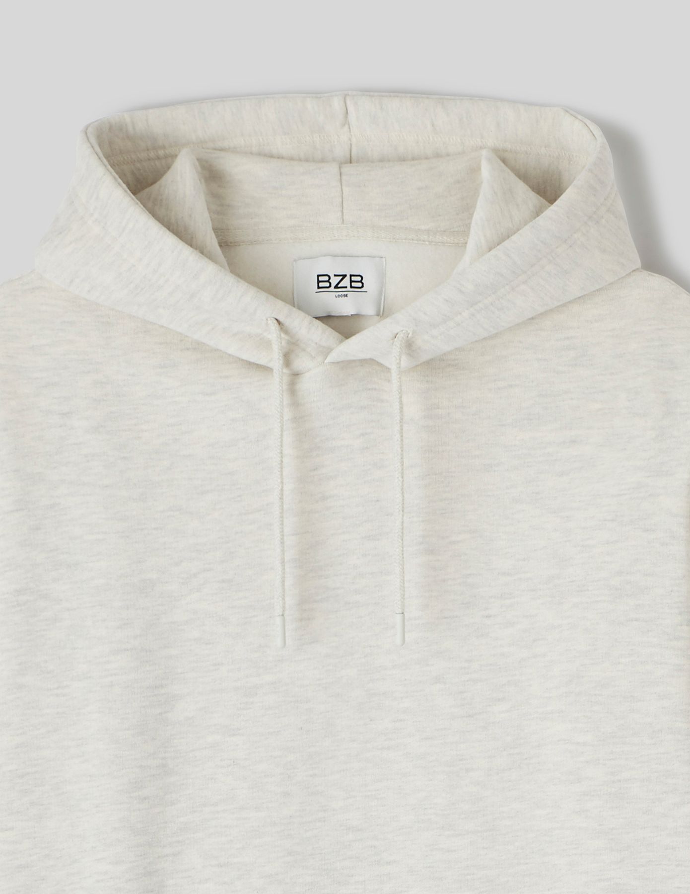 Sweat &agrave; capuche chin&eacute;