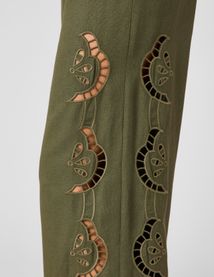 Pantalon broderie