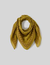 Foulard carr&eacute; imprim&eacute;