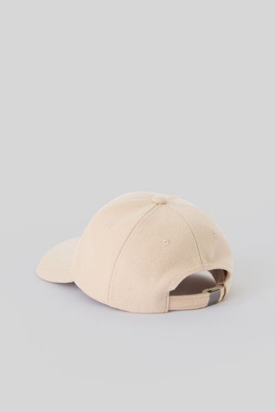 Casquette en laine broderie