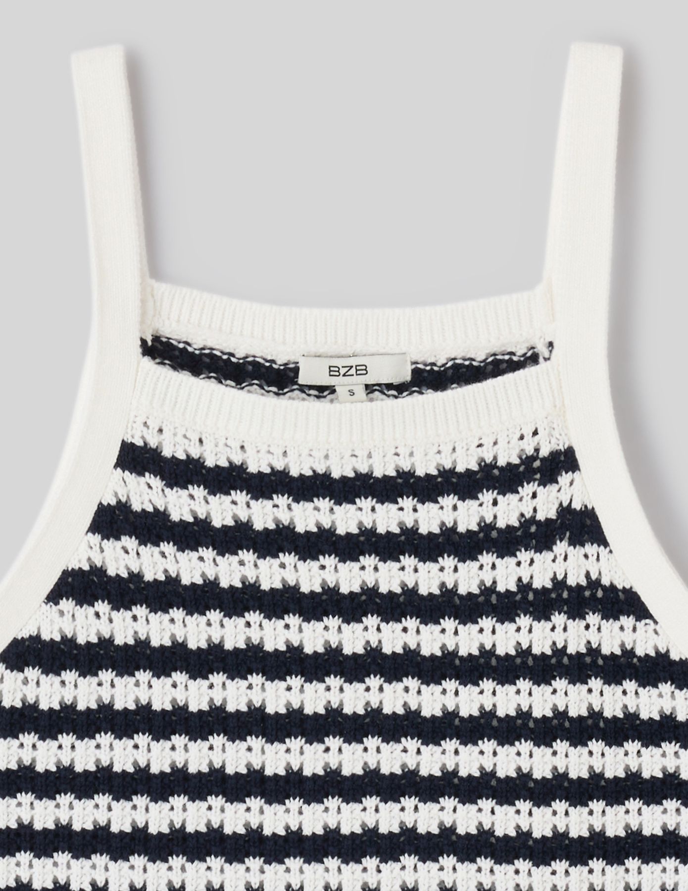 D&eacute;bardeur ray&eacute; en crochet