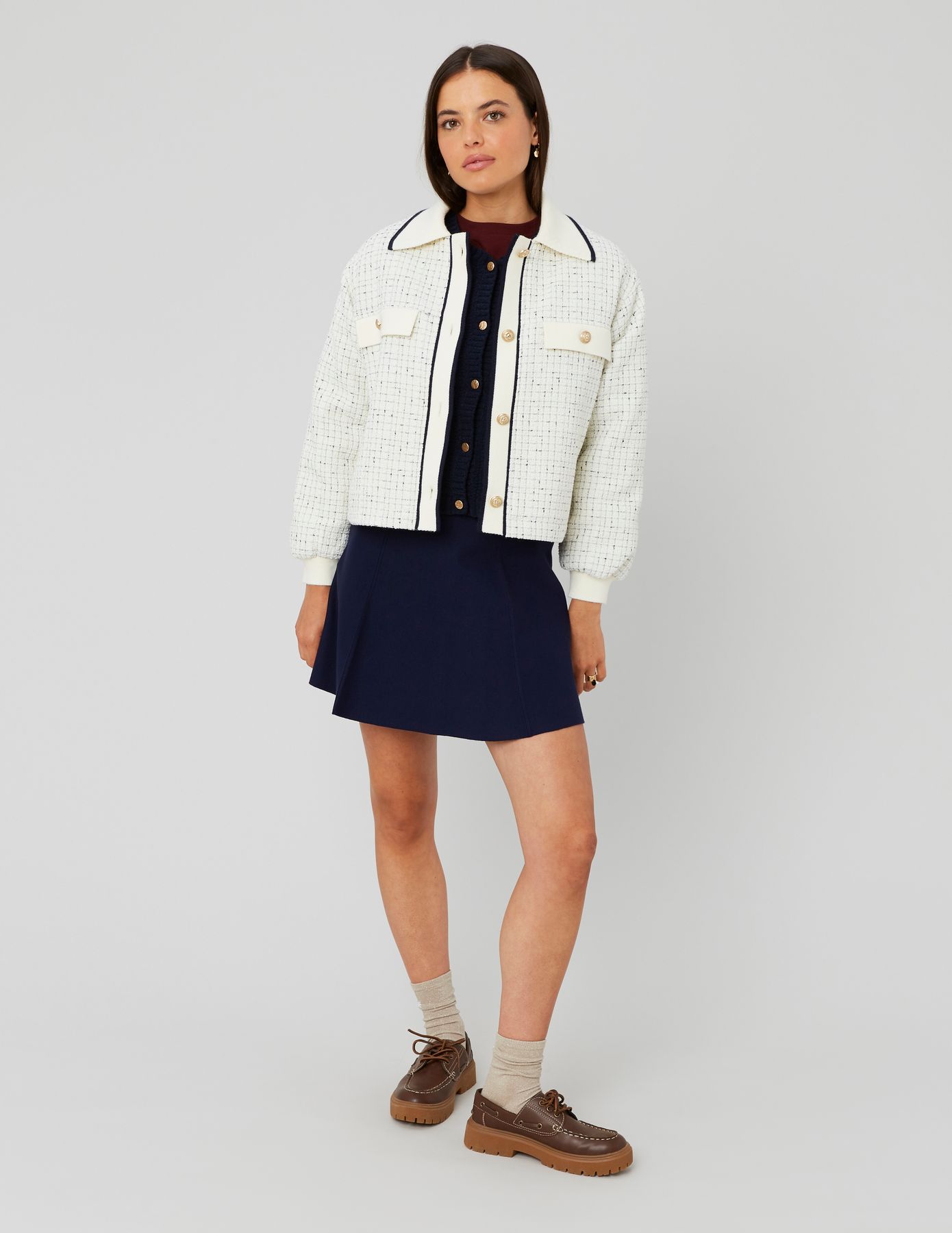 Veste en tweed col contrasté