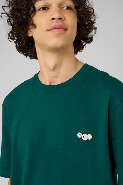 T-shirt broderie poitrine