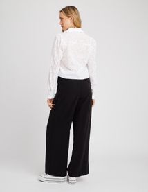 Chemise en broderie anglaise