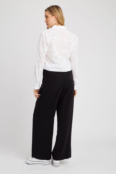 Chemise en broderie anglaise