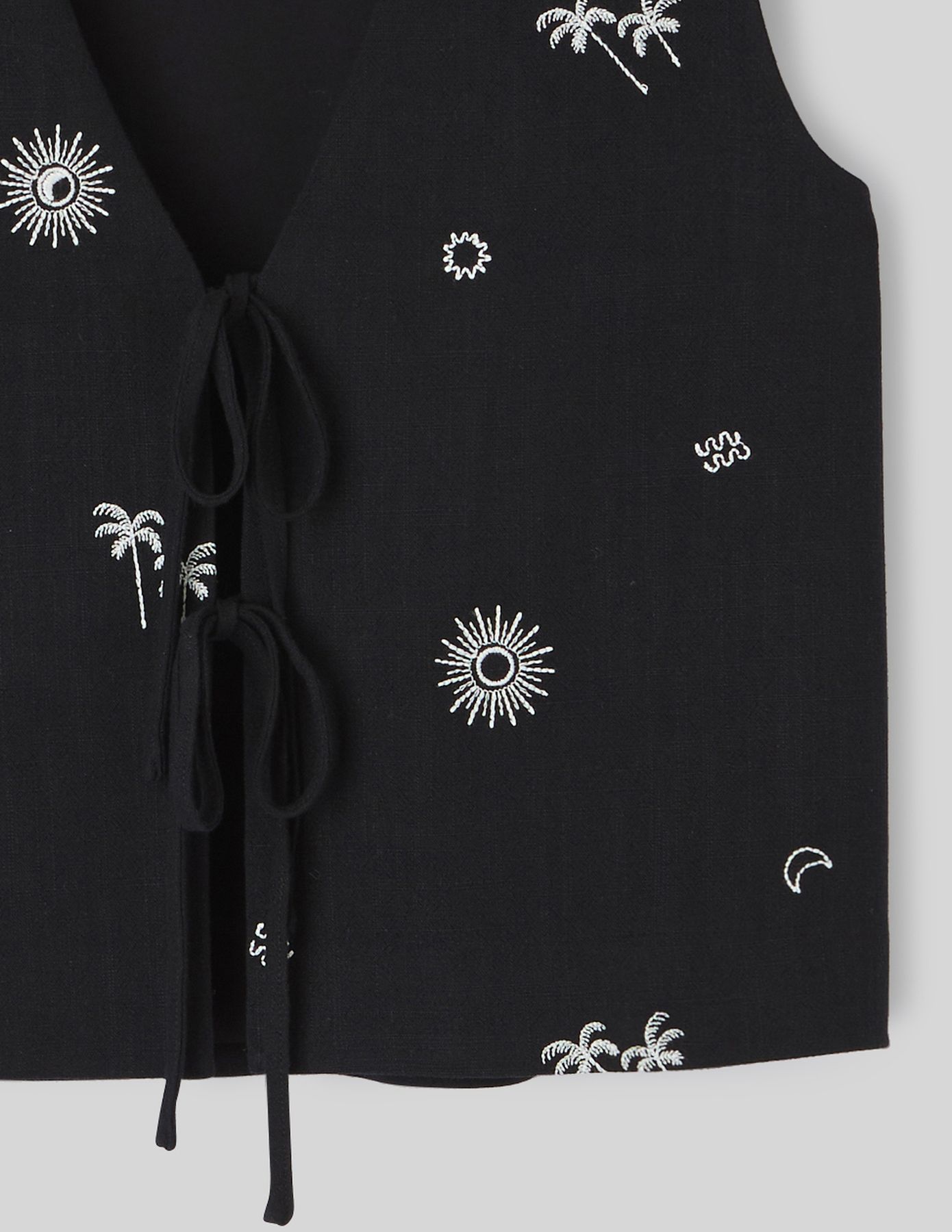 Gilet garçon de café brodé