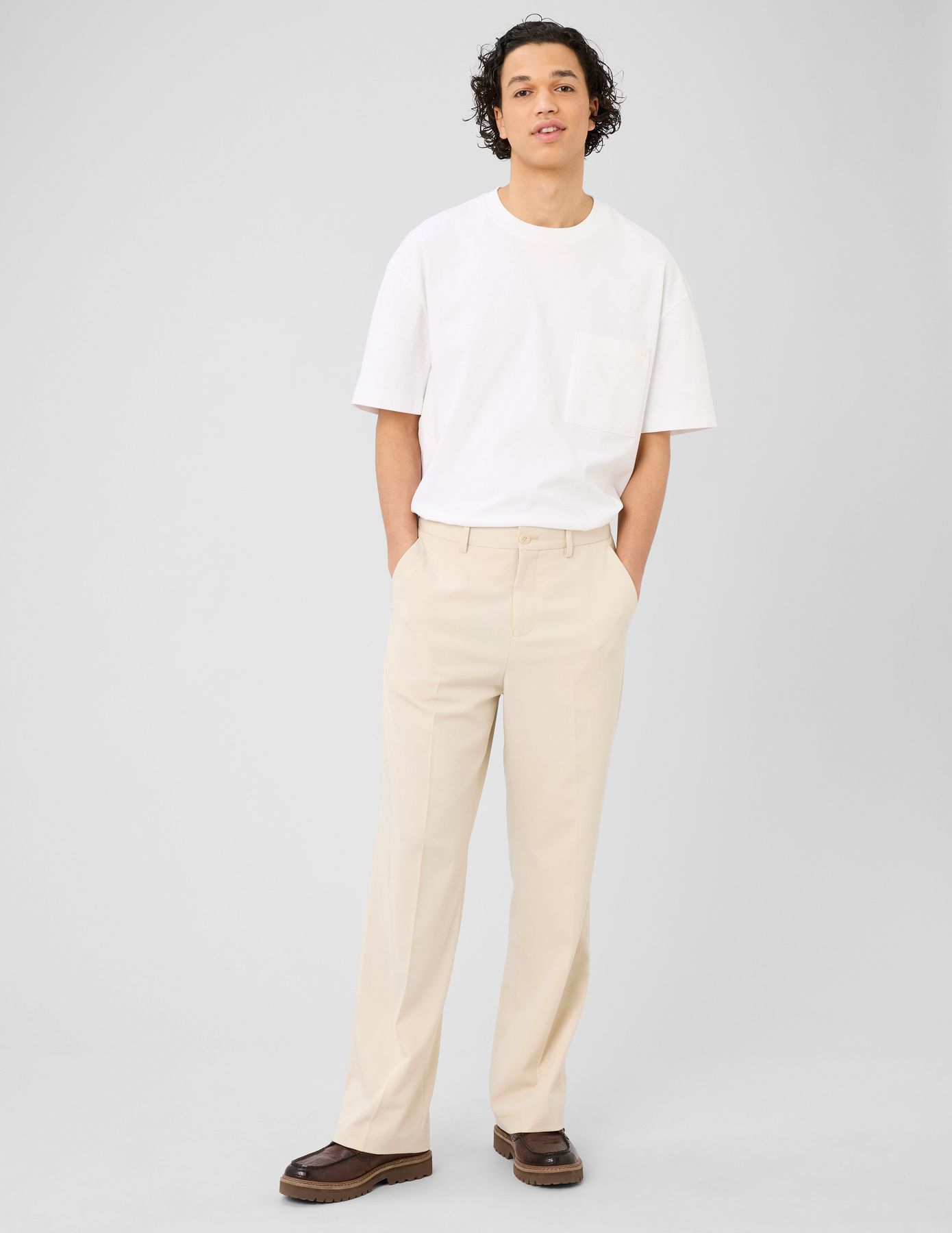 Pantalon urbain  fluide &agrave; plis