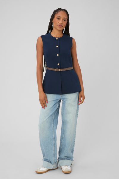 Gilet sans manches ceintur&eacute;