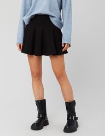 Jupe courte à godets