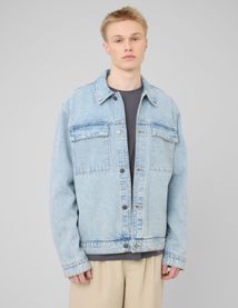 Veste boutonn&eacute;e en jean