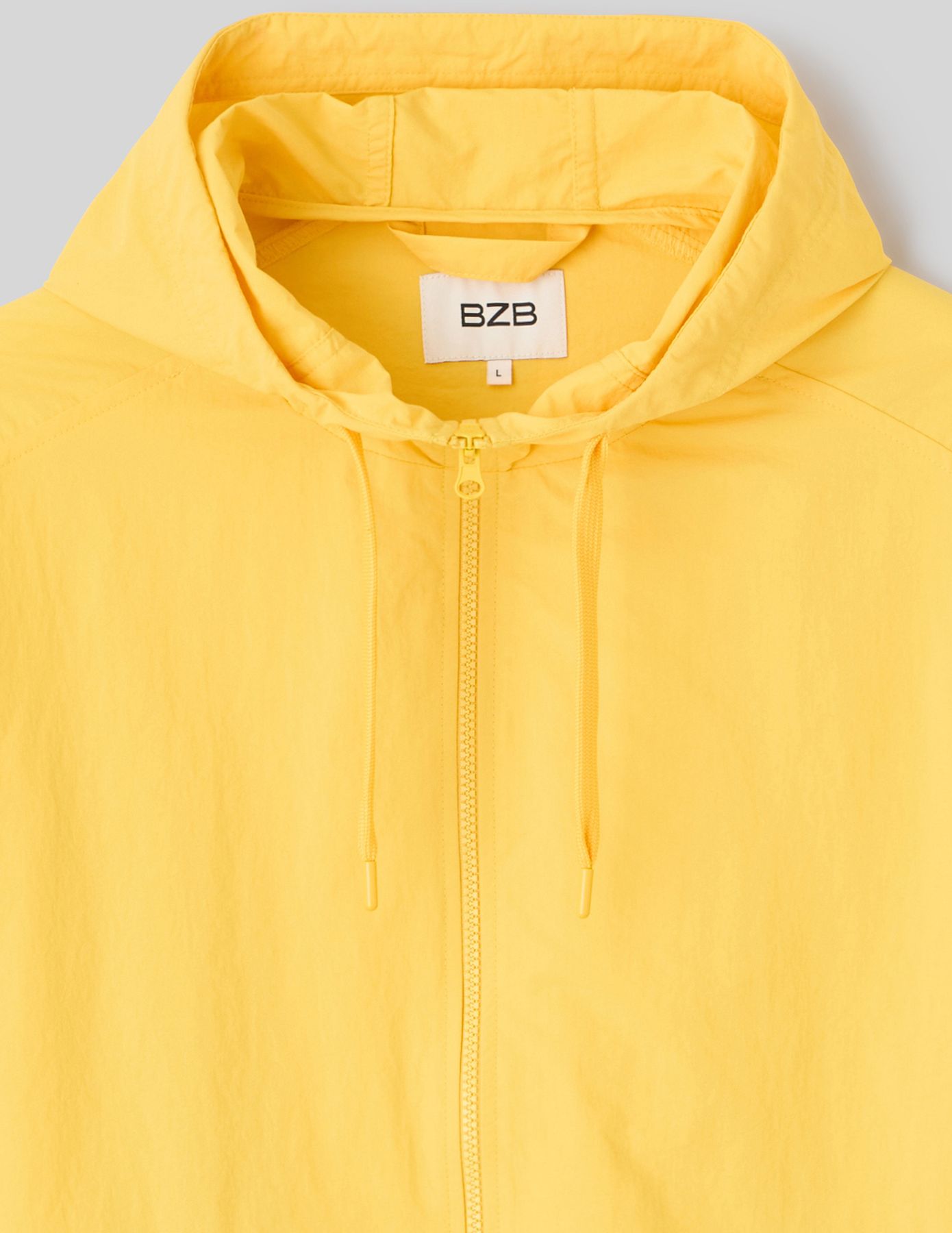 Blouson coup vent &agrave; capuche