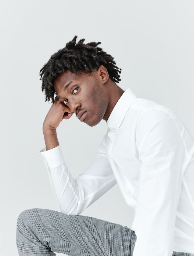Chemise unie ajustée