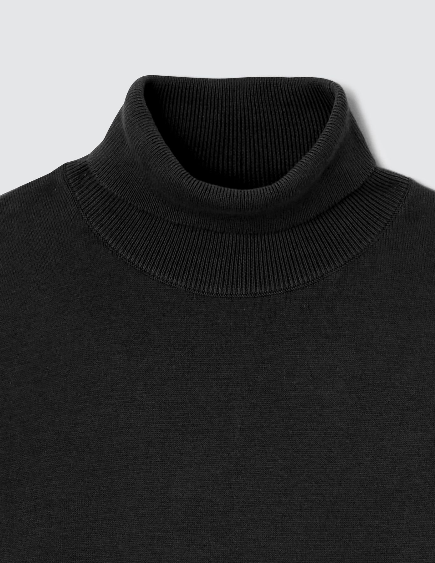 Pull col roulé