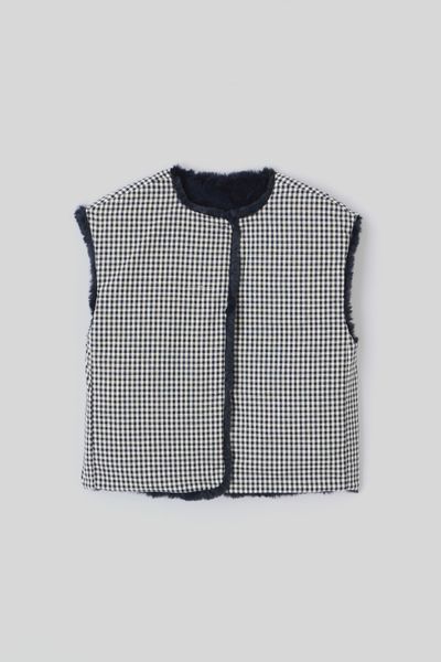 Veste matière duveteuse sans manches