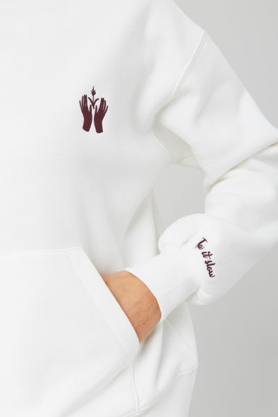 Sweat col capuche broderie poitrine