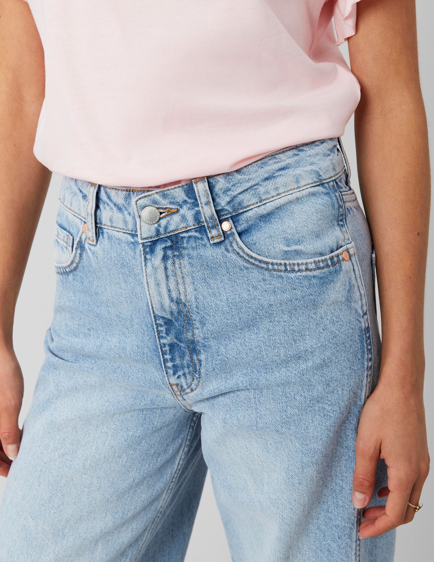 Jean wide leg empiècement côté