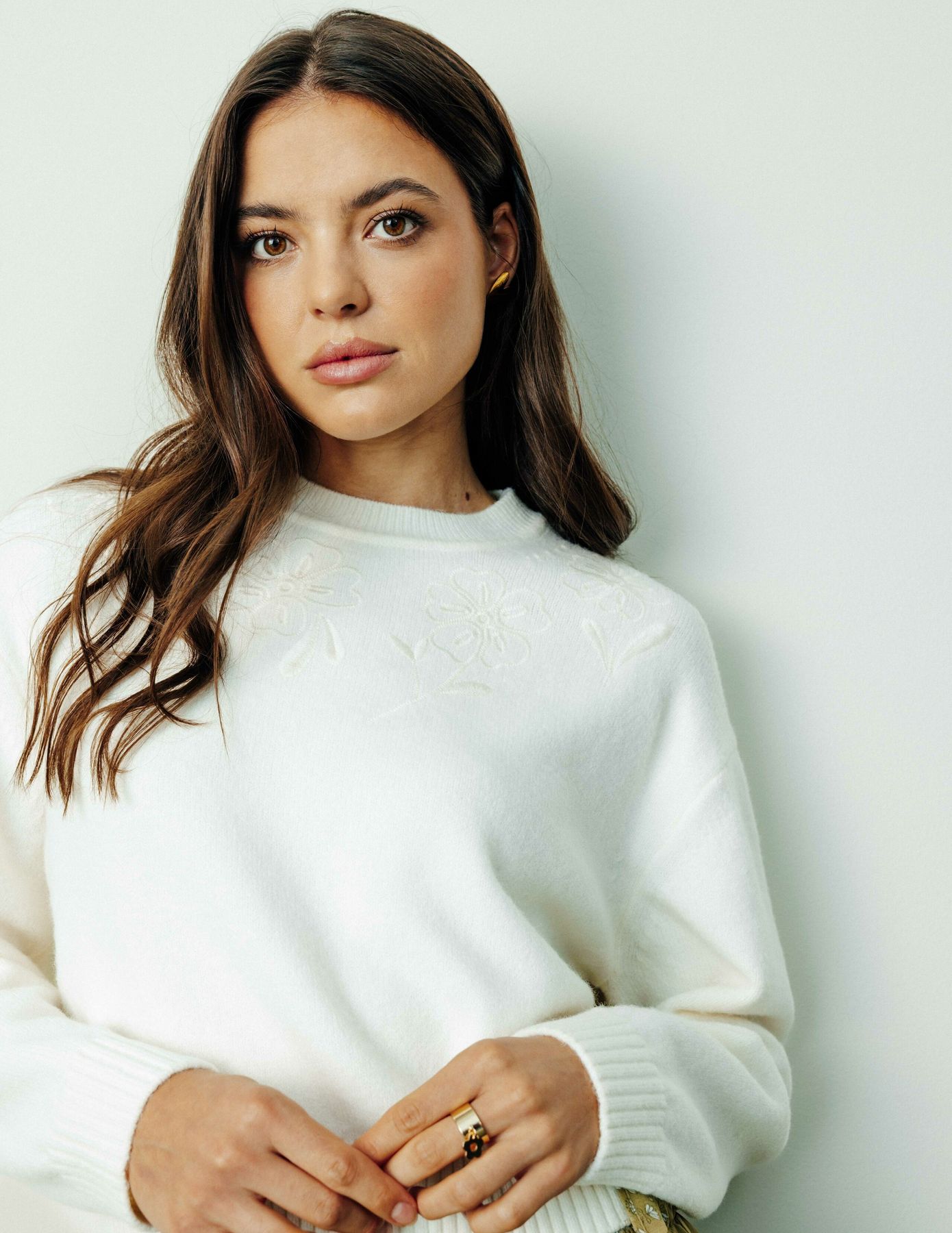 Pull broderie florale