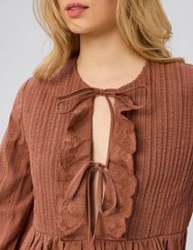 Blouse &agrave; nouer
