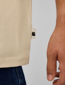 T-shirt imprim&eacute; poitrine
