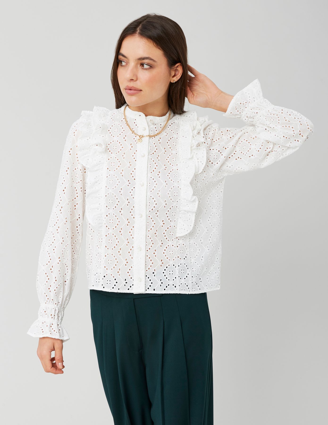 Blouse broderie anglaise &agrave; volants