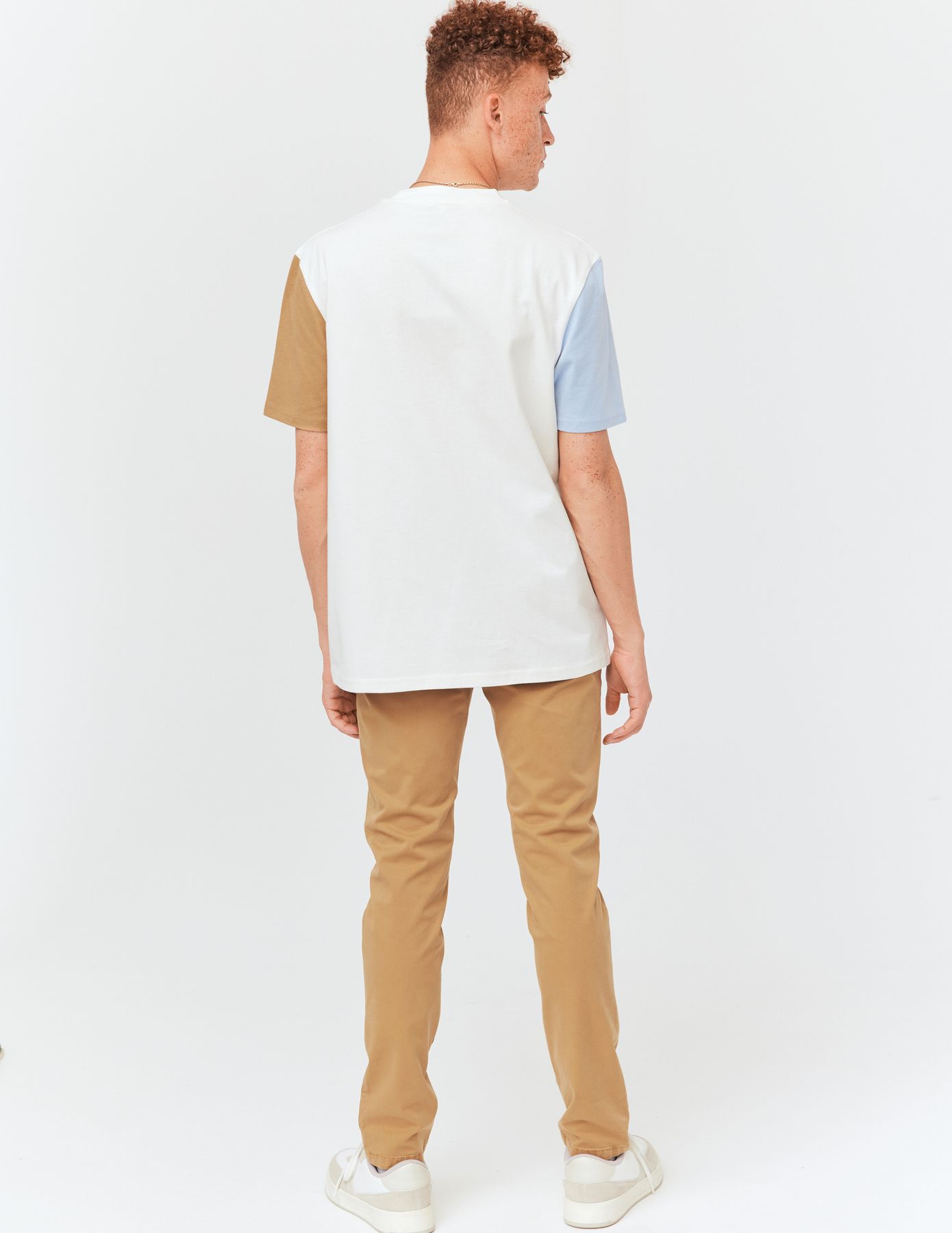 Pantalon chino ajusté