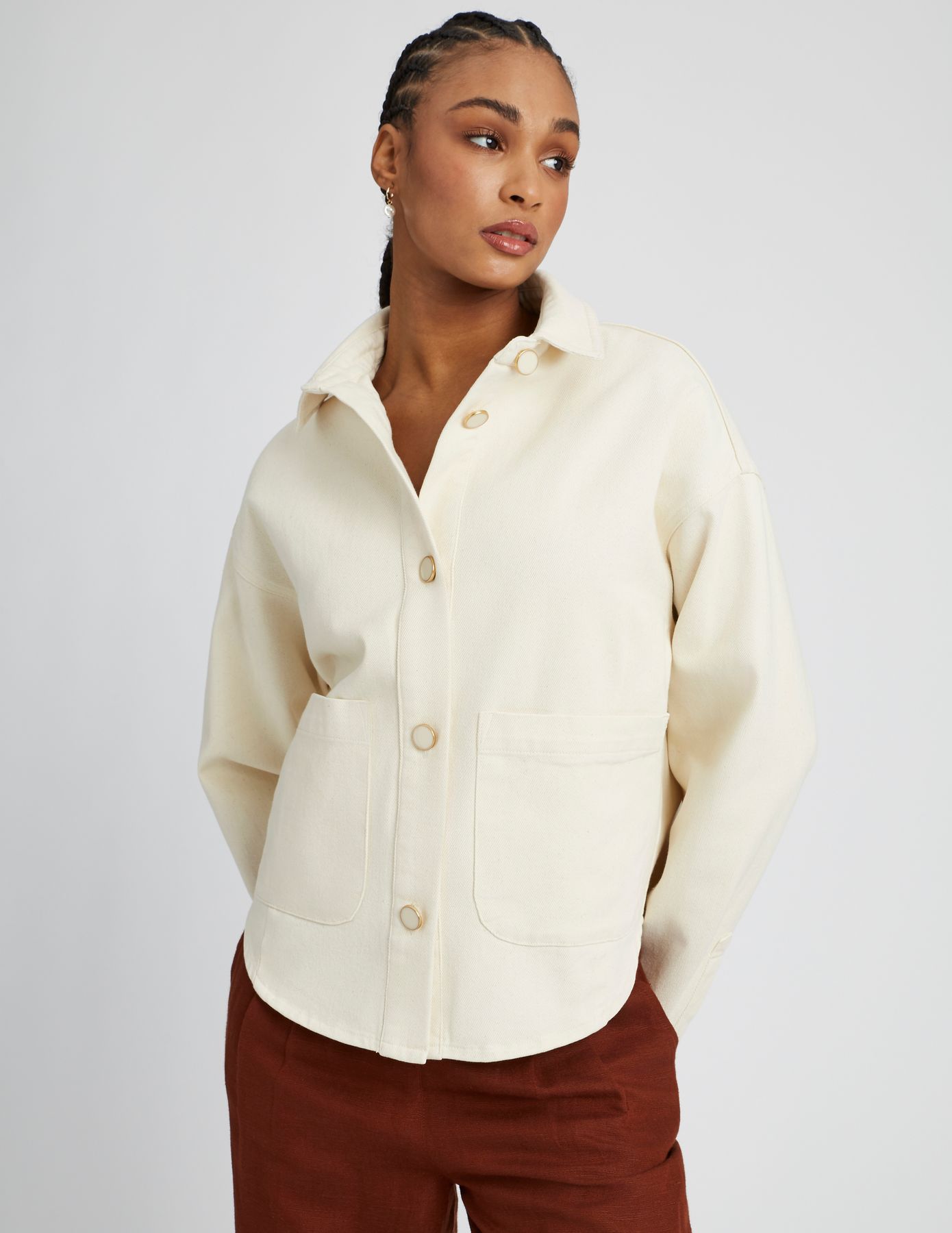 Veste en jean boutons dor&eacute;s