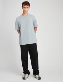 T-shirt embossé devant dos