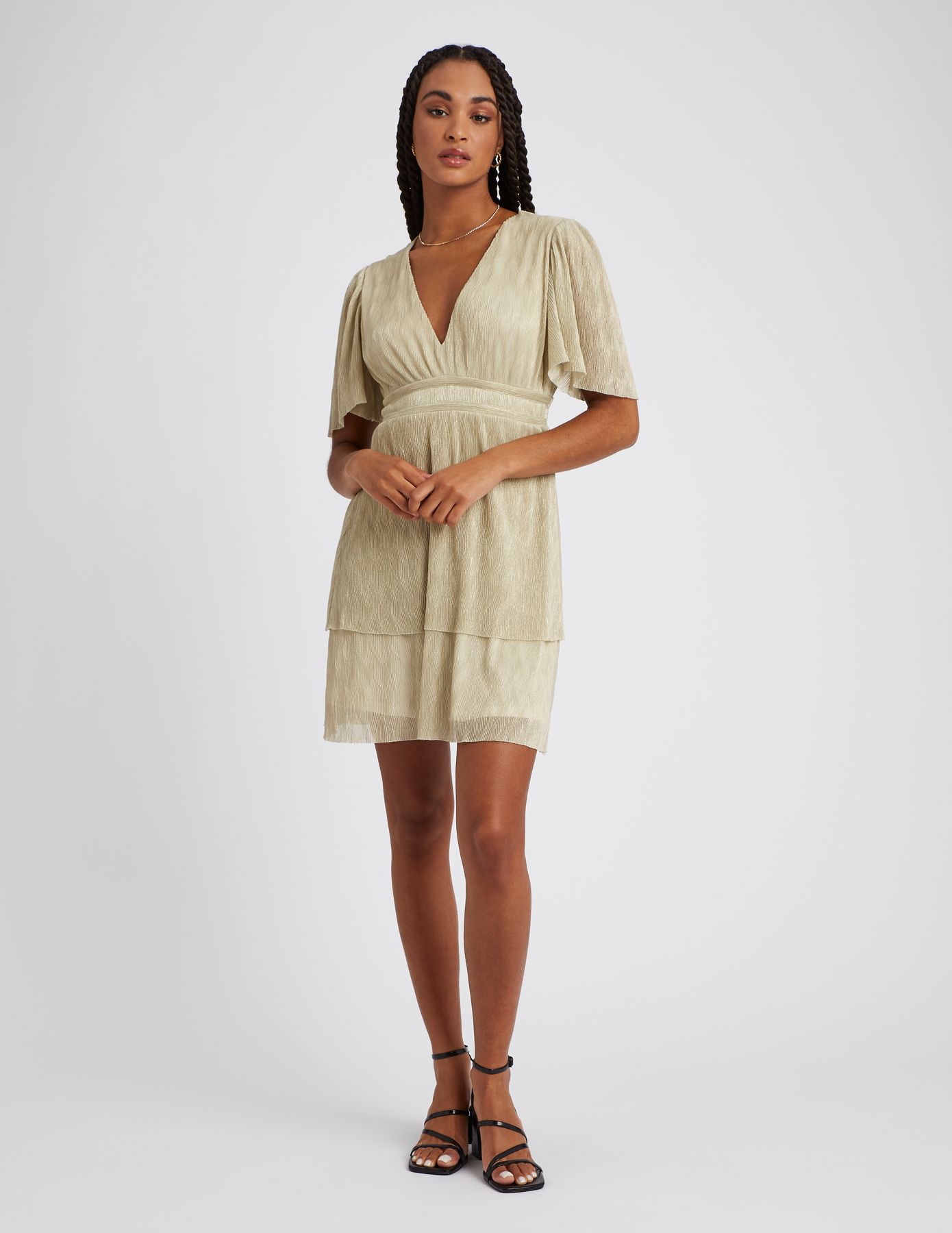 Robe courte brillante