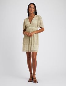 Robe courte brillante